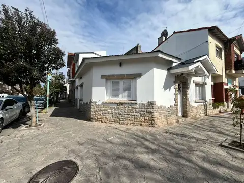Casa en venta 4 ambientes con garage apto crédito - Barrio San José