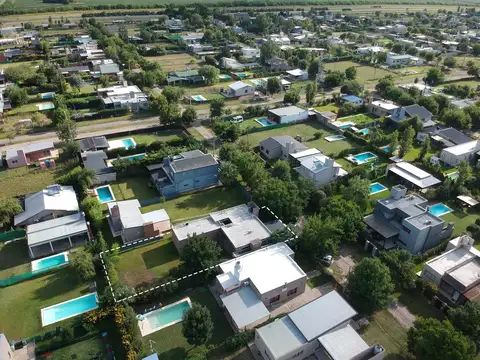 Casa 5 ambientes con 1 baño