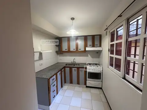 Depto Tipo Casa en Venta de 2 ambientes