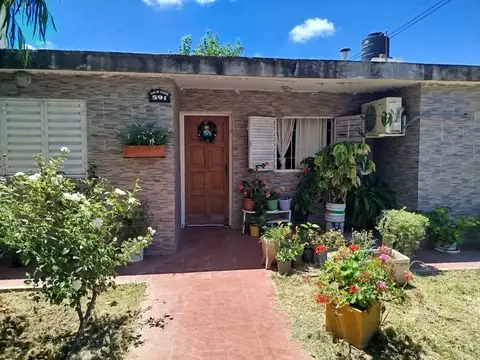 VENTA DE CASA 3 DORM. VILLA LOS LLANOS. JUAREZ CEL