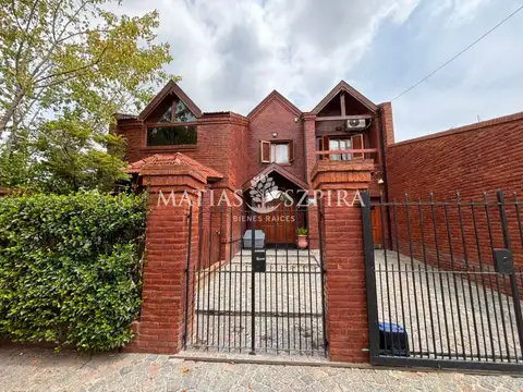 Casa - Venta - Argentina, Moreno - 1 de mayo 100