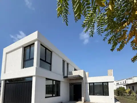 CASA 5 AMBIENTES RUMENCO JOVEN