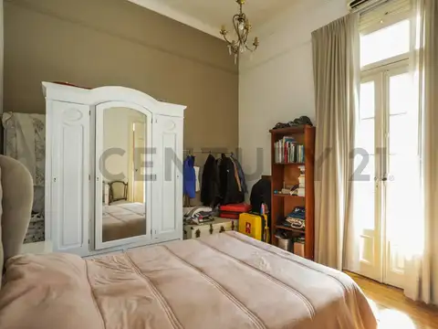 Venta PH 4 ambientes con terraza en Balvanera