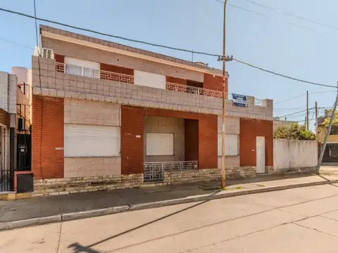 CASA |  MULTIFAMILIAR | 5 AMBIENTES | LOMAS DEL MIRADOR