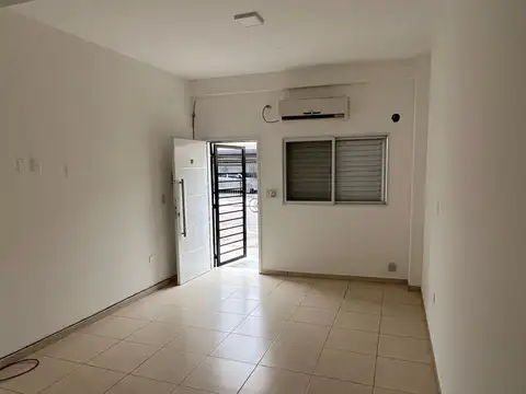 Depto Tipo Casa en Venta de 2 ambientes