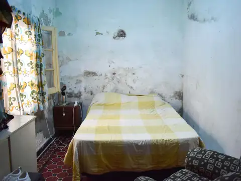 VENTA CASA A RECICLAR BAQUERI 28