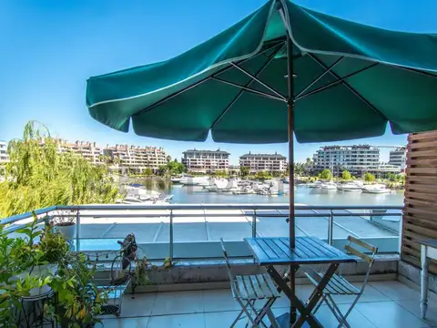 Monoambiente con cochera y baulera en venta Wyndham