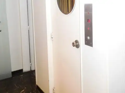 Oficina Monoambiente con 4 baños