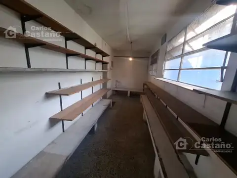 Local comercial a 3 cuadras de Av. Maipu. 60m2