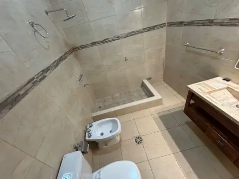 Depto Tipo Casa en Alquiler 52 años