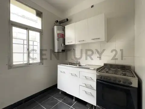 VENTA PH EN BALVANERA