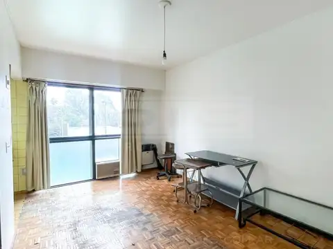 Departamento en Venta en Olivos Vias/Rio, USD 55.000