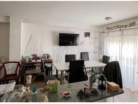 Departamento 5 ambientes con 1 baño