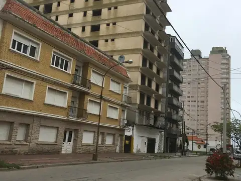 Edificio Emprendimiento en venta - 599,96Mts2 - Miramar
