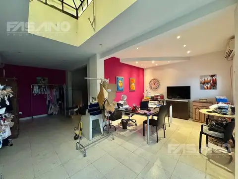 Depósito / Galpón 225m² en Villa Lynch | Acceso Camiones | Ideal Logística e Industria Liviana