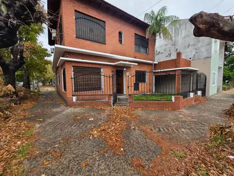 Alquilo en Palomar Hermosa Casa de 3 Ambientes Cochera y Fondo F: 11094