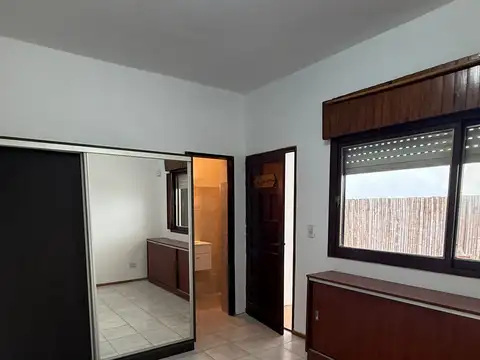 Depto Tipo Casa 4 ambientes con 1 baño