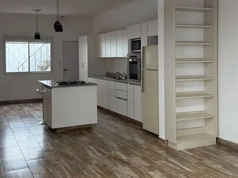 Alquiler PH 4 amb con patio Belgrano
