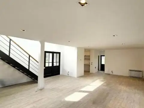 Casa 4 ambientes con 4 baños