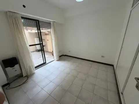 Depto Tipo Casa en Alquiler de 2 ambientes