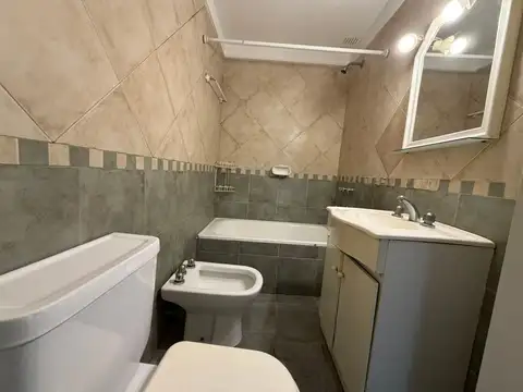 Depto Tipo Casa en Alquiler 22 años