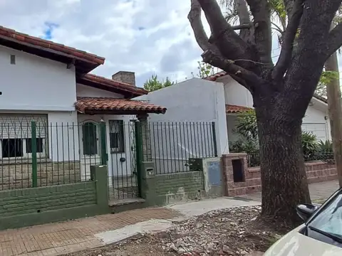 Casa 3 amb Frente PB Alquiler Ramos Mejia 
