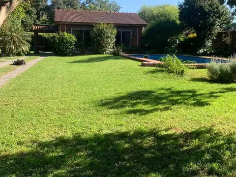 Casa en Venta en Ingeniero Adolfo Sourdeaux, USD 200.000