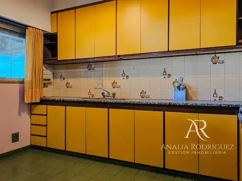 Depto Tipo Casa en Venta con 2 cocheras