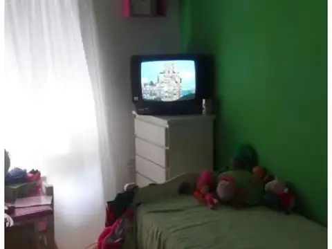 P.H. EN PLANTA BAJA AL FRENTE - EL PALOMAR - ALQUILER