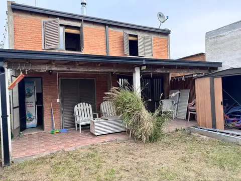 Casa Quinta en Venta en Sicardi - 2 habitaciones - La Plata