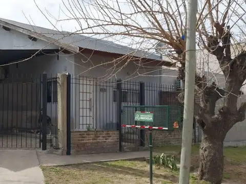 CASA VIVIENDA UNIFAMILIAR CON PILETA  - RANELAGH