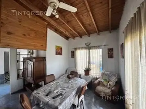 Casa 3 ambientes con 1 baño