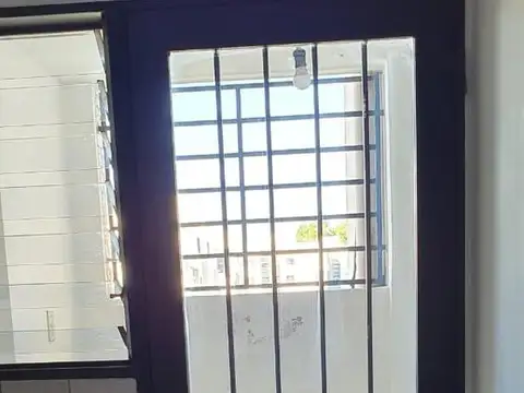 Departamento 5 ambientes con 1 baño