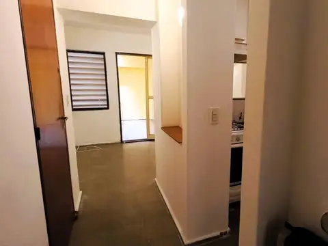 Departamento en VENTA en B° Centro con Patio