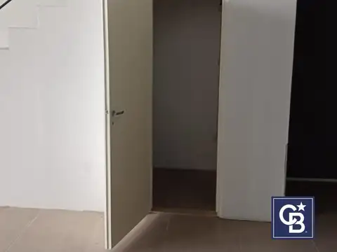 Alquiler de Local Comercial en Ruta 25 y Colectora Acceso Oeste Panamericana Ramal Pilar