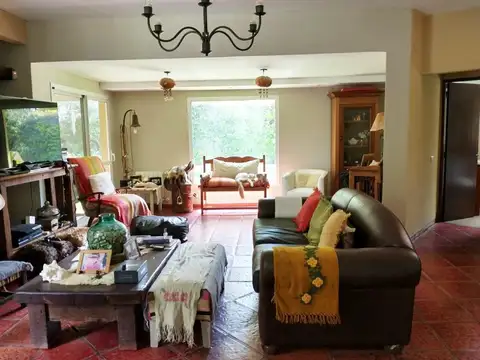 BºC PILAR VILLAGE KM50 CASA  5 DORM 3 EN PB,FAMILY DEP SERV, Y 2 EN PA, MASTER SUITE. GAL/PILETA 