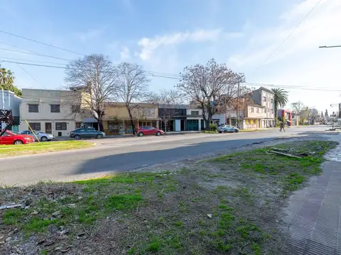 LOCAL EN ALQUILER TOLOSA VARIOS DESTINOS