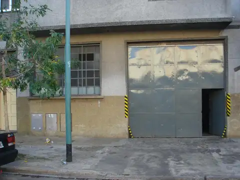 GALPON DEPOSITO 260 MTS - GUEMES 4200 - VILLA MARTELLI - VENDE   