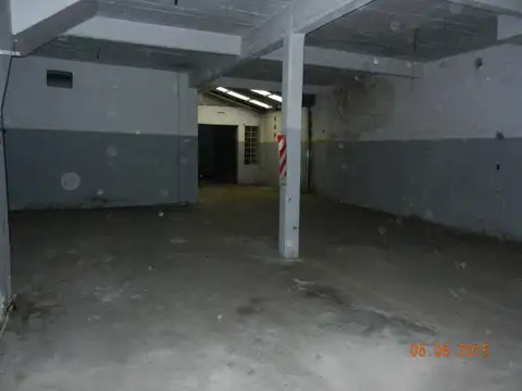 Galpon en Venta 26  mts Fondo