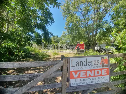 VENTA EN BLOCK - Dos Casas 3 Amb. + Losa sobre Cuatro Lotes - EXCELENTE UBICACIÓN