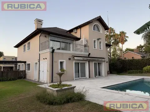 Casa en Venta en Mapuche Country Club, USD 420.000