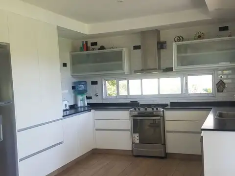 Casa en Venta en Haras Santa Maria, USD 260.000