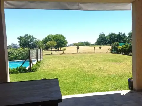 Casa en Venta con 4 cocheras