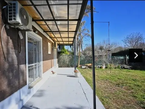 Depto Tipo Casa 3 ambientes con 2 baños