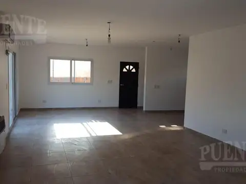 Casa en Alquiler de 3 dormitorios