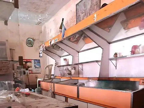 Casa 5 ambientes con 2 baños