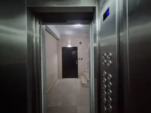 Avenida Justo Jose Urquiza 4700, Piso 5to