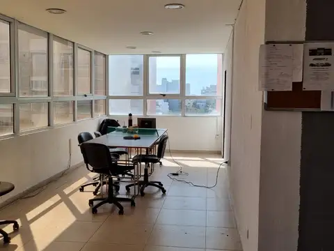 Oficina en alquiler, piso entero