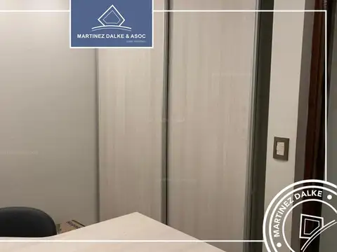 Oficina 5 ambientes con 2 baños