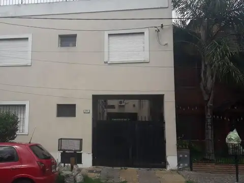 Departamento de dos ambientes en alquiler en Haedo Sur